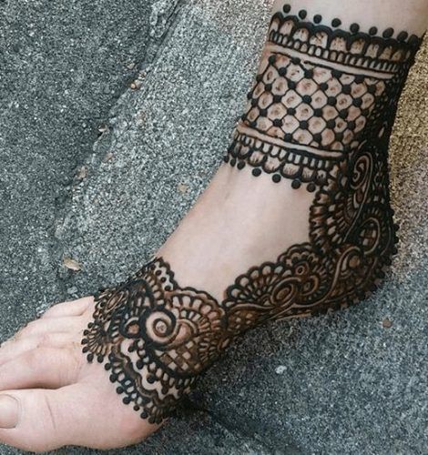 Foot Henna Art - 50 Beautiful Mehndi Designs for Feet
