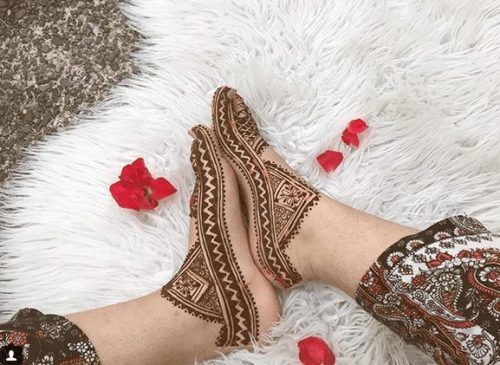 Foot Henna Art - 50 Beautiful Mehndi Designs for Feet