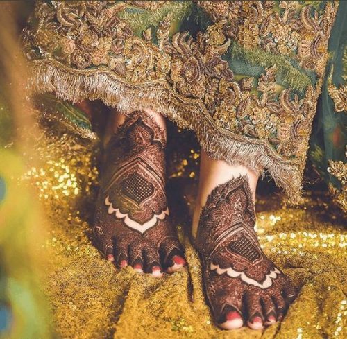 40 Cute Mughlai Mehndi Designs 2023