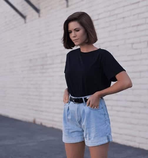 what to wear with mom shorts