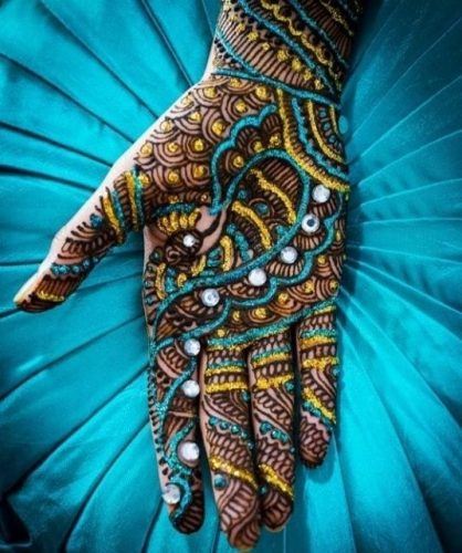 Best Glitter Mehndi Designs (16)