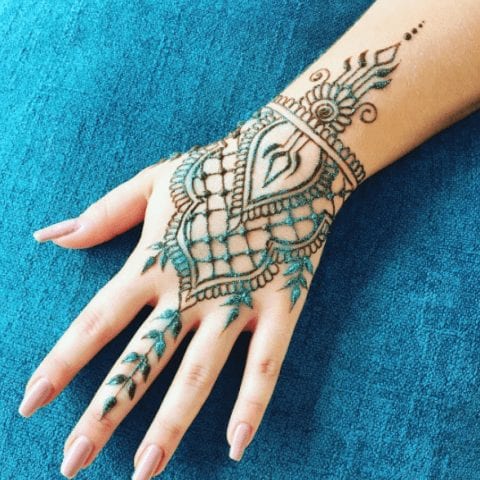 Best Glitter Mehndi Designs (5)