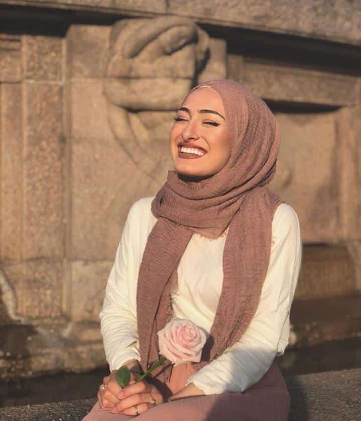 Try Out These New Hijab Styles For a Modern Take on Modest Fashion (5)