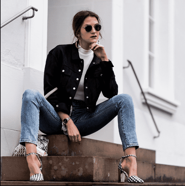 Minimal Heels Outfit for Women