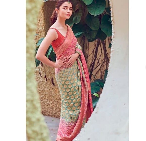 alia bhatt green saree