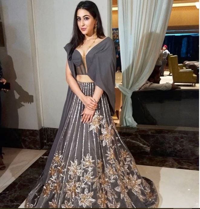 saraalikhan grey lehnga