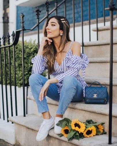 Outfits With Blue Jeans - 30 Ways To Wear Women's Blue Jeans