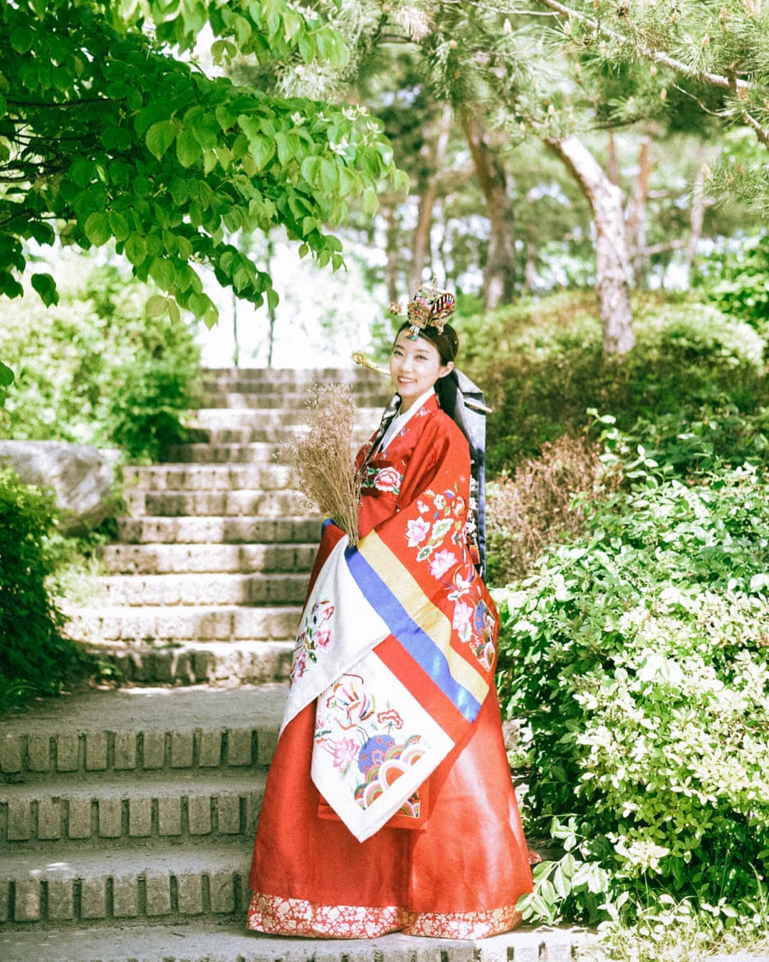 Traditional Korean Clothing - 17 Beautiful Korean Outfits