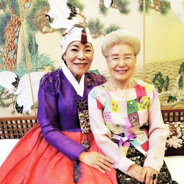 Traditional Korean Clothing - 17 Beautiful Korean Outfits