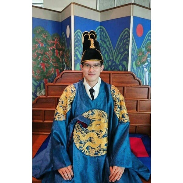 Traditional Korean Clothing - 17 Beautiful Korean Outfits