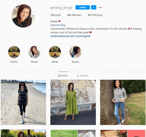 16 Best Over 60 Bloggers & Influencers To Follow This Year