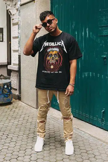 how to wear graphic tee outfits for men
