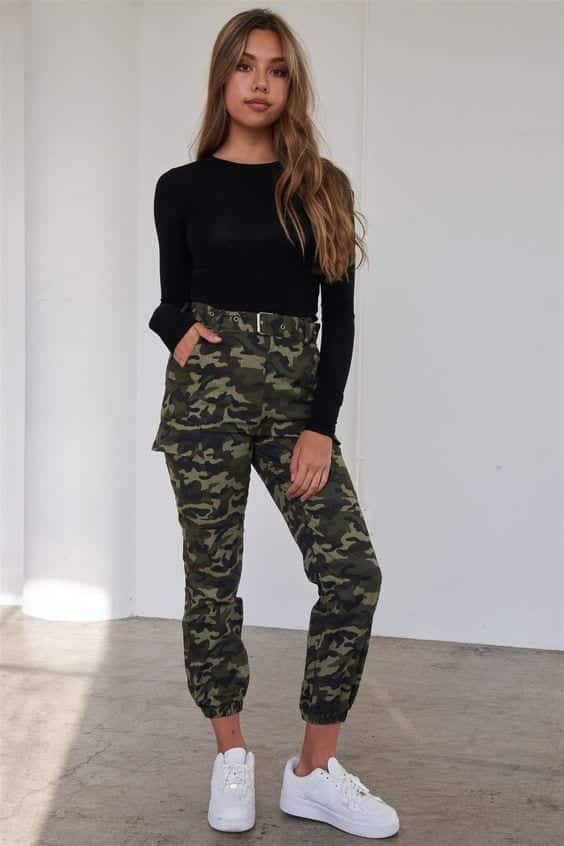 camo pants outfits for women