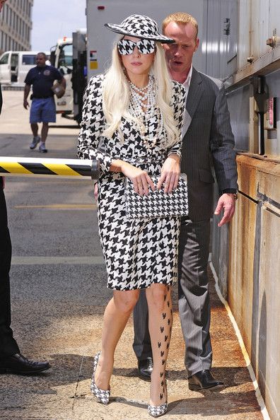 Houndstooth pattern outfits