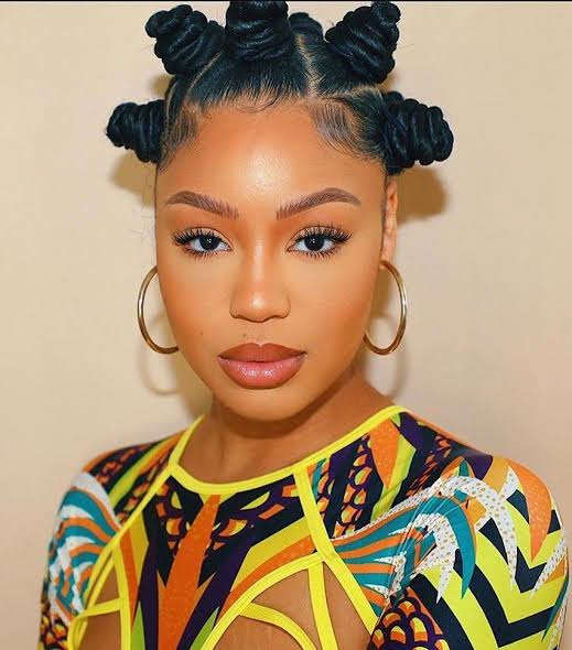 23 Hairstyles for Greasy Hair Without Dry Shampoo to Try Now