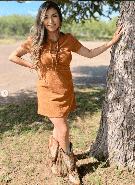 Fringed Boots Outfits - 20 Ideas On How To Wear Them? Fringed Boots Outfits - 20 Ideas On How To Wear Them?
