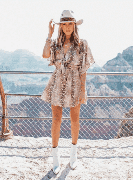 What To Wear To A College Tailgate? 20 Outfit Ideas Girls College Tailgate Outfits: 20 Ideas On What To Wear To A College Tailgate What To Wear To A College Tailgate? 20 Outfit Ideas Girls College Tailgate Outfits: 20 Ideas On What To Wear To A College Tailgate