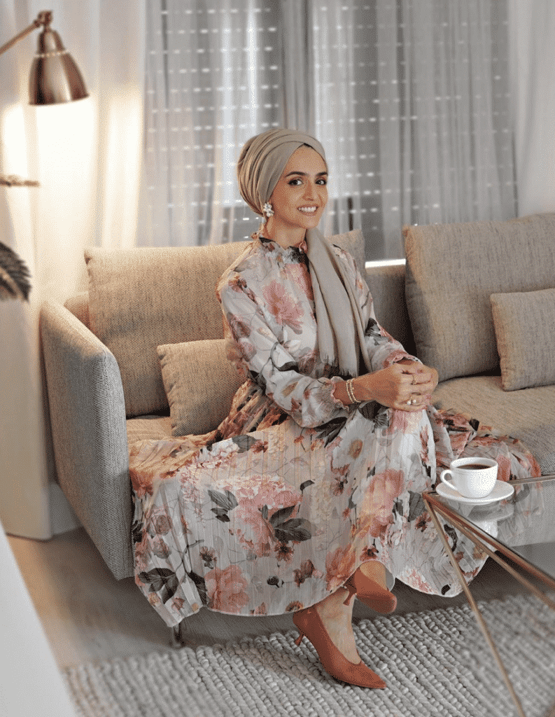 20 Best Arab Hijab Outfits Ideas and Styling Tips