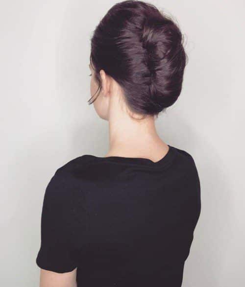 20 Best Professional Women's Hairstyles For Job Interviews 20 Best Professional Women's Hairstyles For Job Interviews