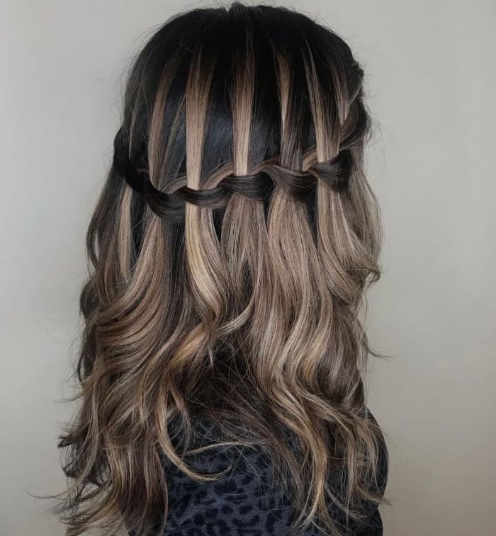 20 Easiest Hairstyles for Long Hair That Girls Need to Try