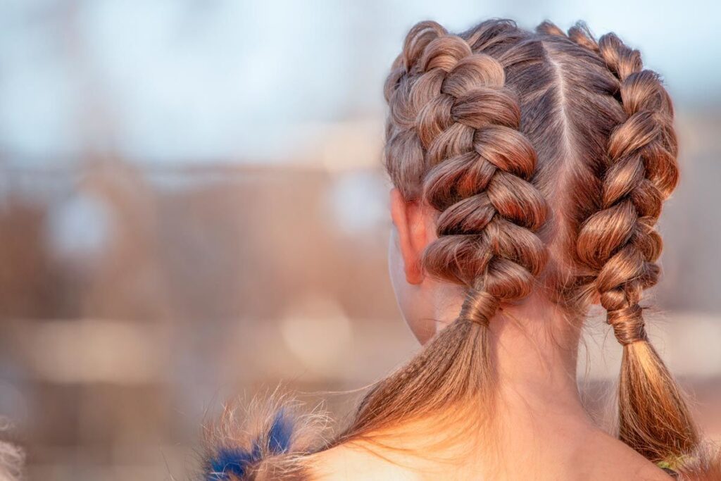 13 Quick and Easy Hairstyles for Work That Women Must Try 13 Quick and Easy Hairstyles for Work That Women Must Try