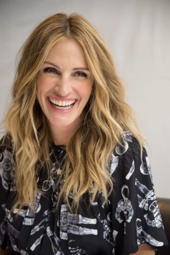 20 Easiest Hairstyles for Long Hair That Girls Need to Try