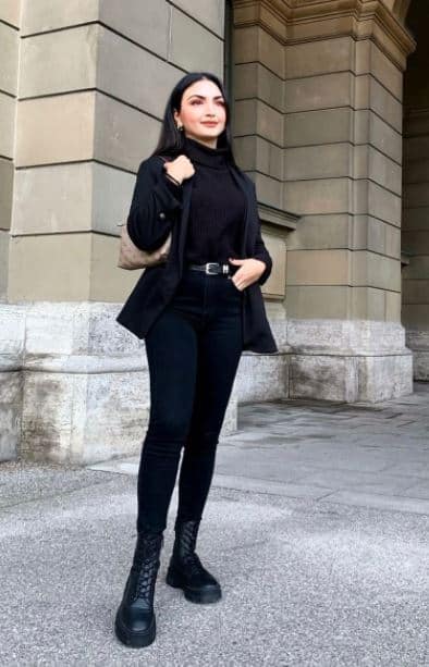 #18 Black Dress Makeup Ideas & Hairstyling Tips for Chic Look #18 Black Dress Makeup Ideas & Hairstyling Tips for Chic Look