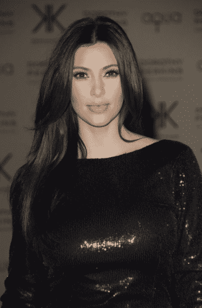 #18 Black Dress Makeup Ideas & Hairstyling Tips for Chic Look #18 Black Dress Makeup Ideas & Hairstyling Tips for Chic Look