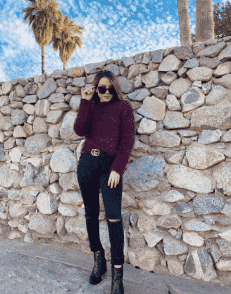 burgundy sweater outfits