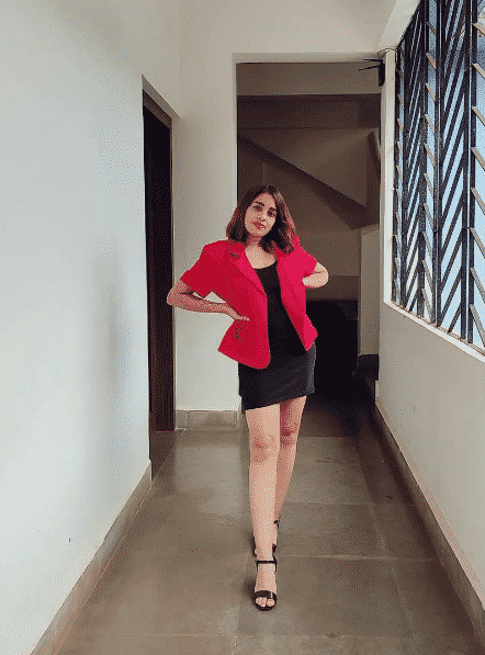 red blazer outfits