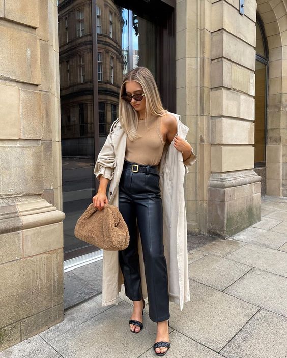 25 Outfit Ideas On How to Wear a Brown Bag