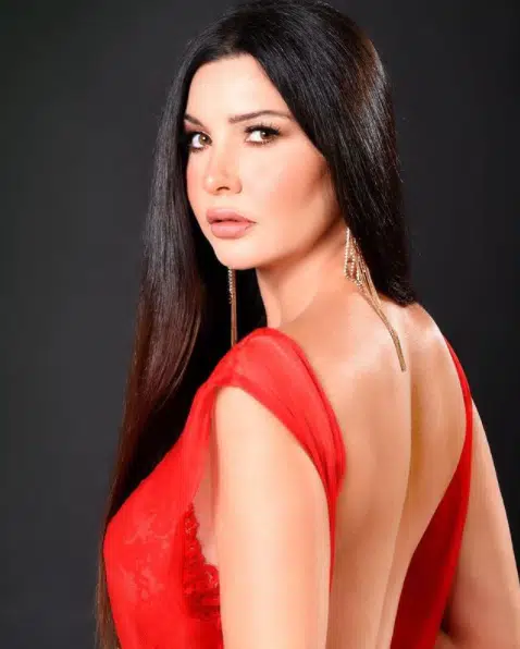 hair and makeup ideas for red dresses