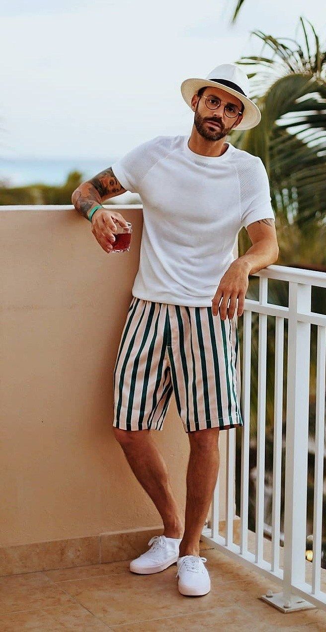 What To Wear To Water Park For Men 6