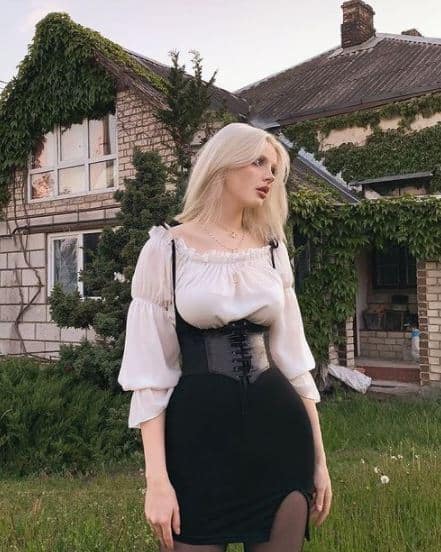 How to Dress Goth? 12 Cute Gothic Outfit Ideas How to Dress Goth? 12 Cute Gothic Outfit Ideas