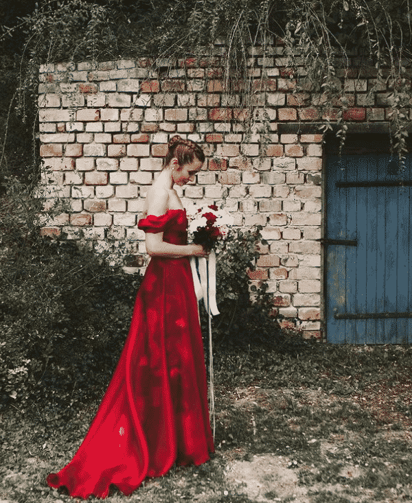 red wedding dresses