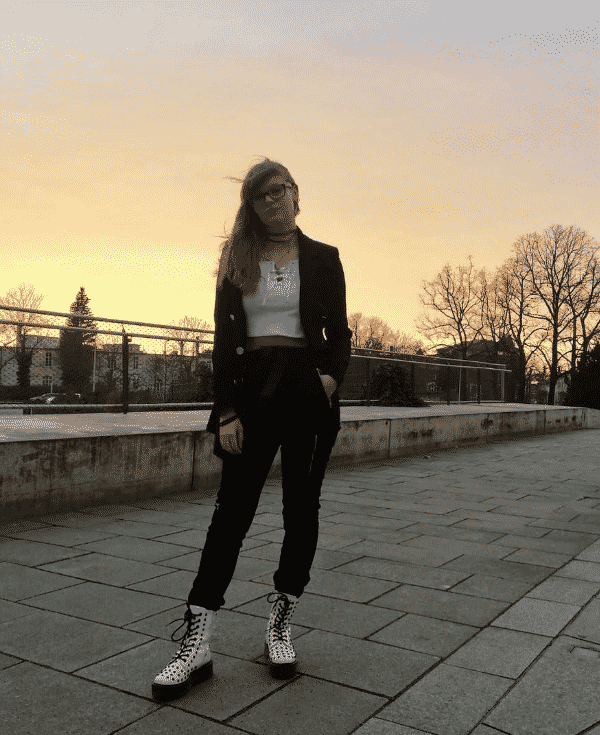 Black Cargo Pants Outfit Ideas