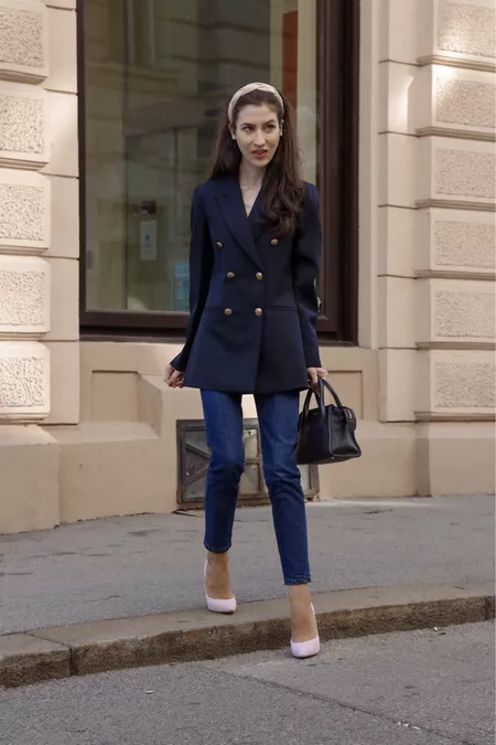 high waisted jeans with blazer