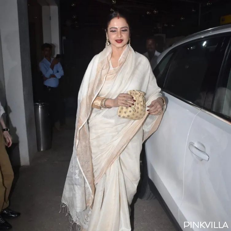 how to wear a white saree