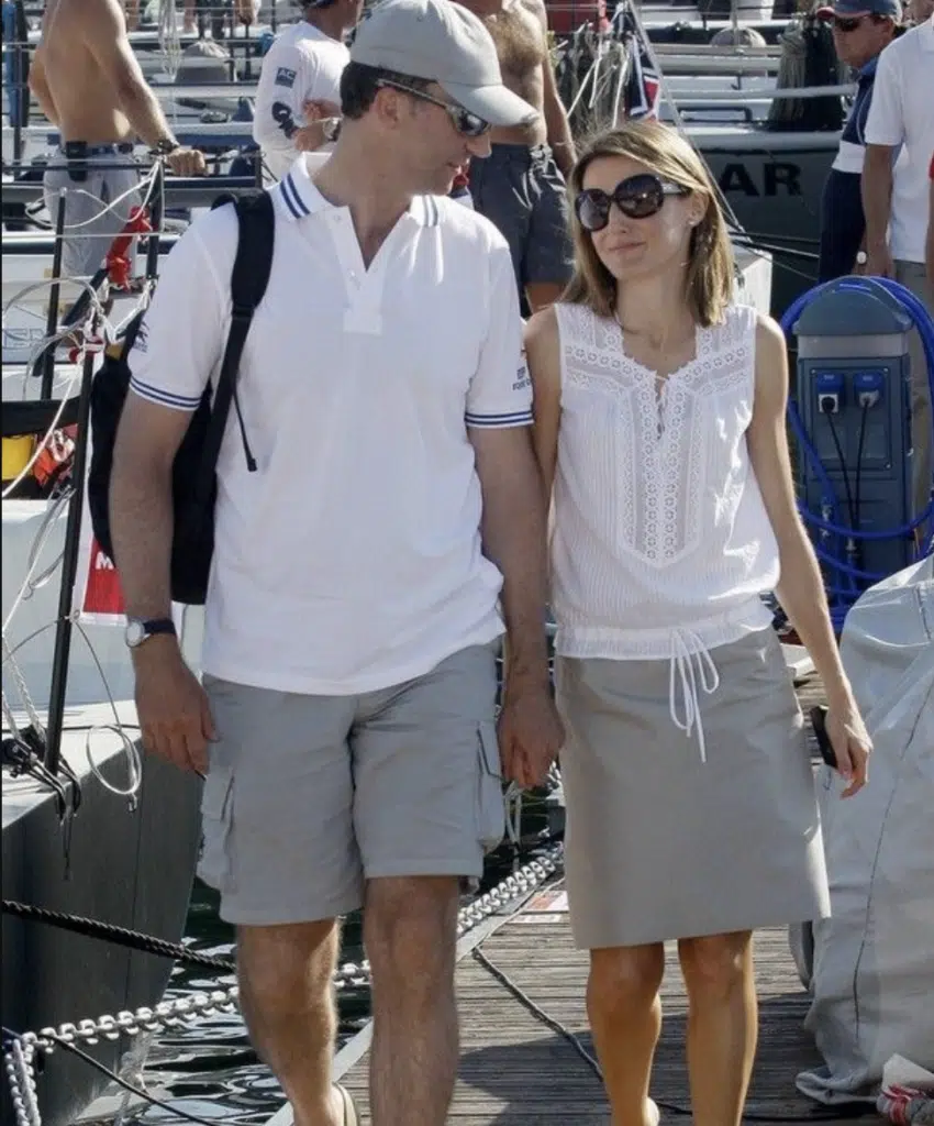 Cruise Couple's Airport Outfit Couple Airport Outfit Ideas