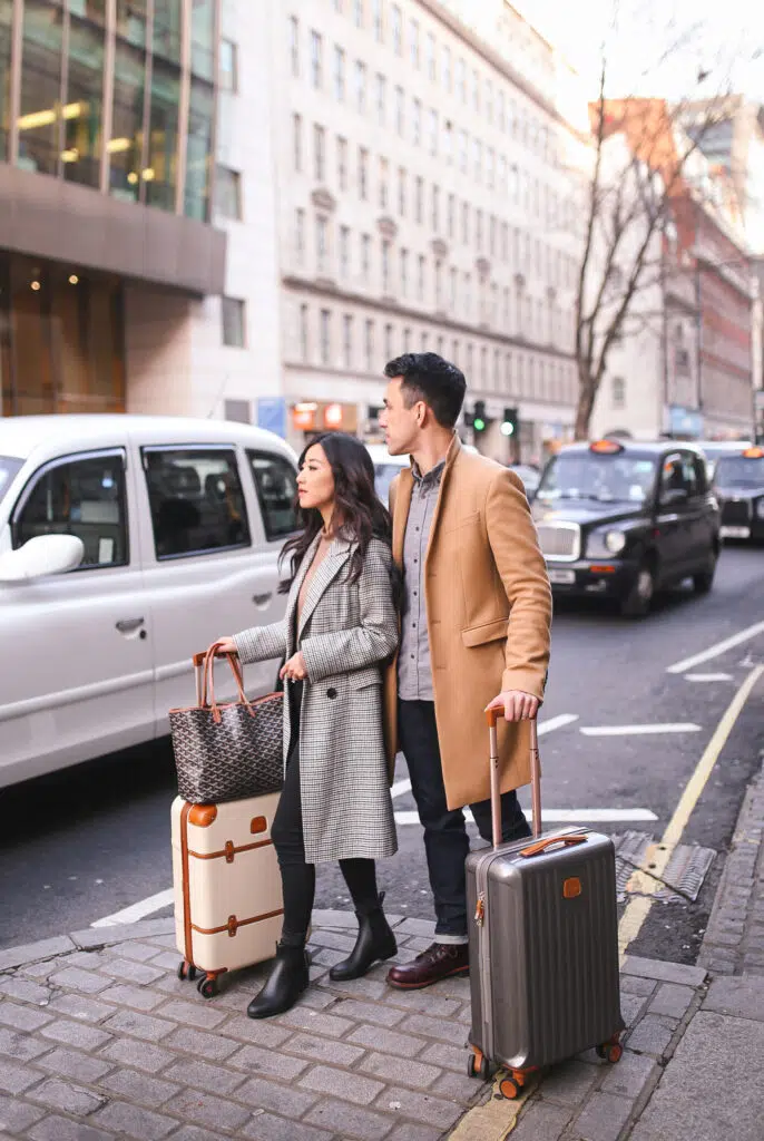 Fall Couple's Airport Outfit Couple Airport Outfit Ideas