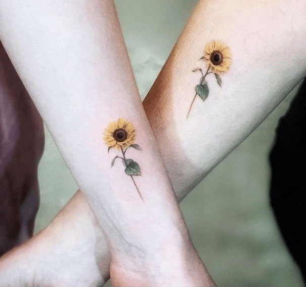 Matching friendship tattoos - 03