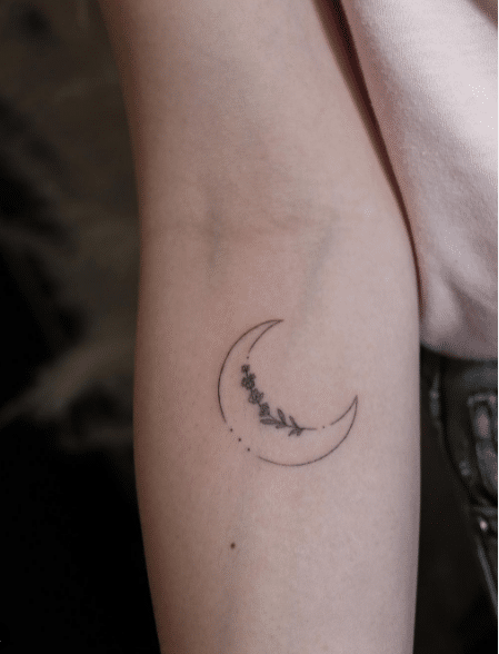 Moon Tattoo Ideas - 20 Best Moon Tattoos With Meanings 2022
