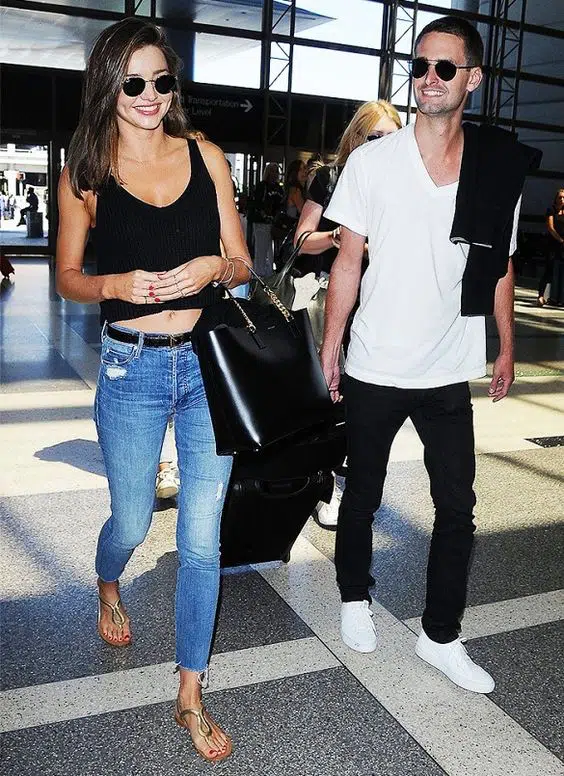 Simple Couple Airport Outfit Couple Airport Outfit Ideas