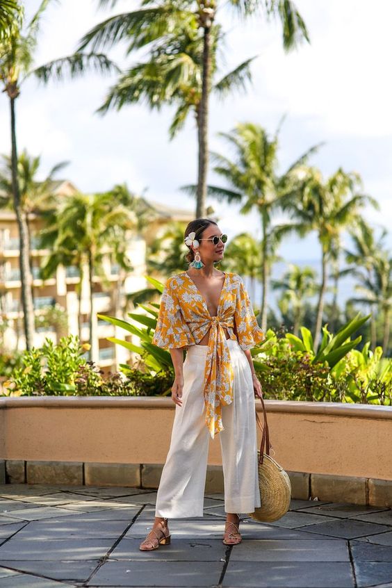 What to wear to an Island Vacation? 19 Outfits & Packing List