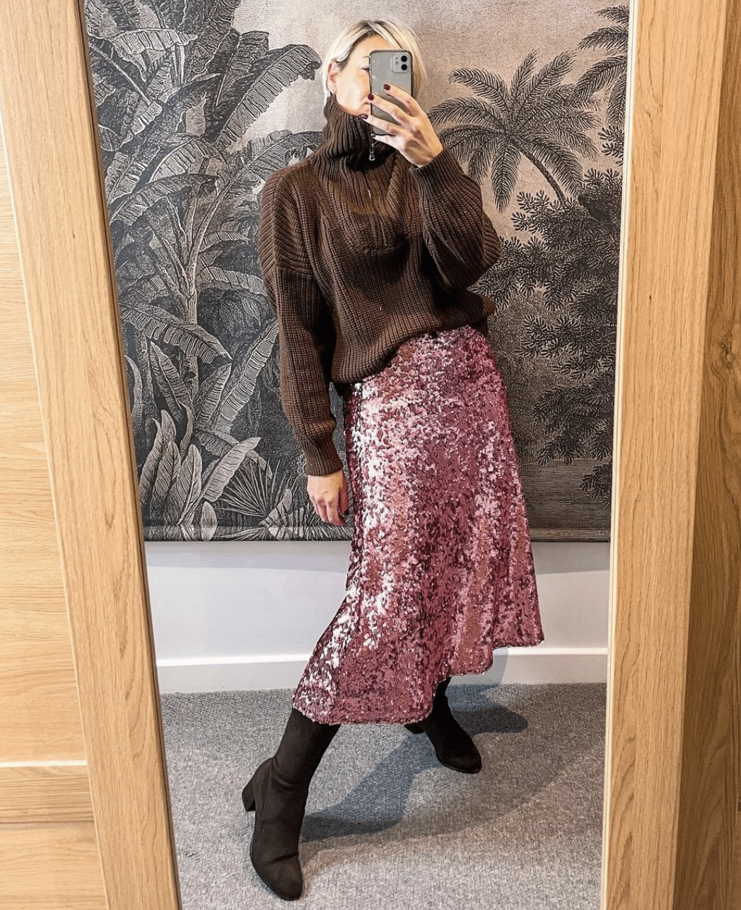 Brown-sweater-and-boots-sequin-skirt-outfit-1-1