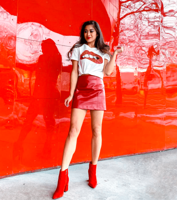 Red skirt outfits