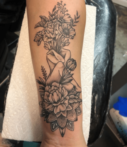 Flower Tattoo Ideas: 18 Amazing Designs Trending These Days Flower Tattoo Ideas: 18 Amazing Designs Trending These Days