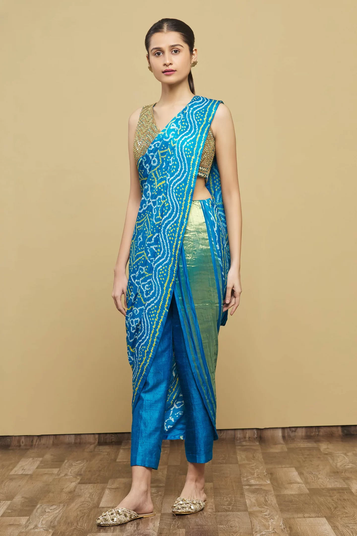 pant style bandhani saree