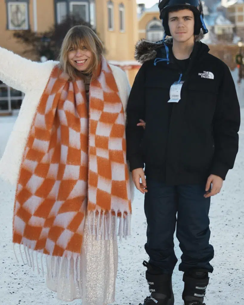 Statement Piece Ski Resort Outfit Ski Resort Outfits - What to Wear Skiing