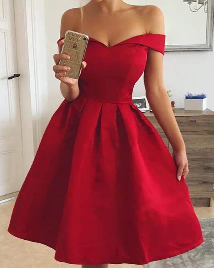 How To Wear a Strapless Dress? 24 Styling Ideas & Tips